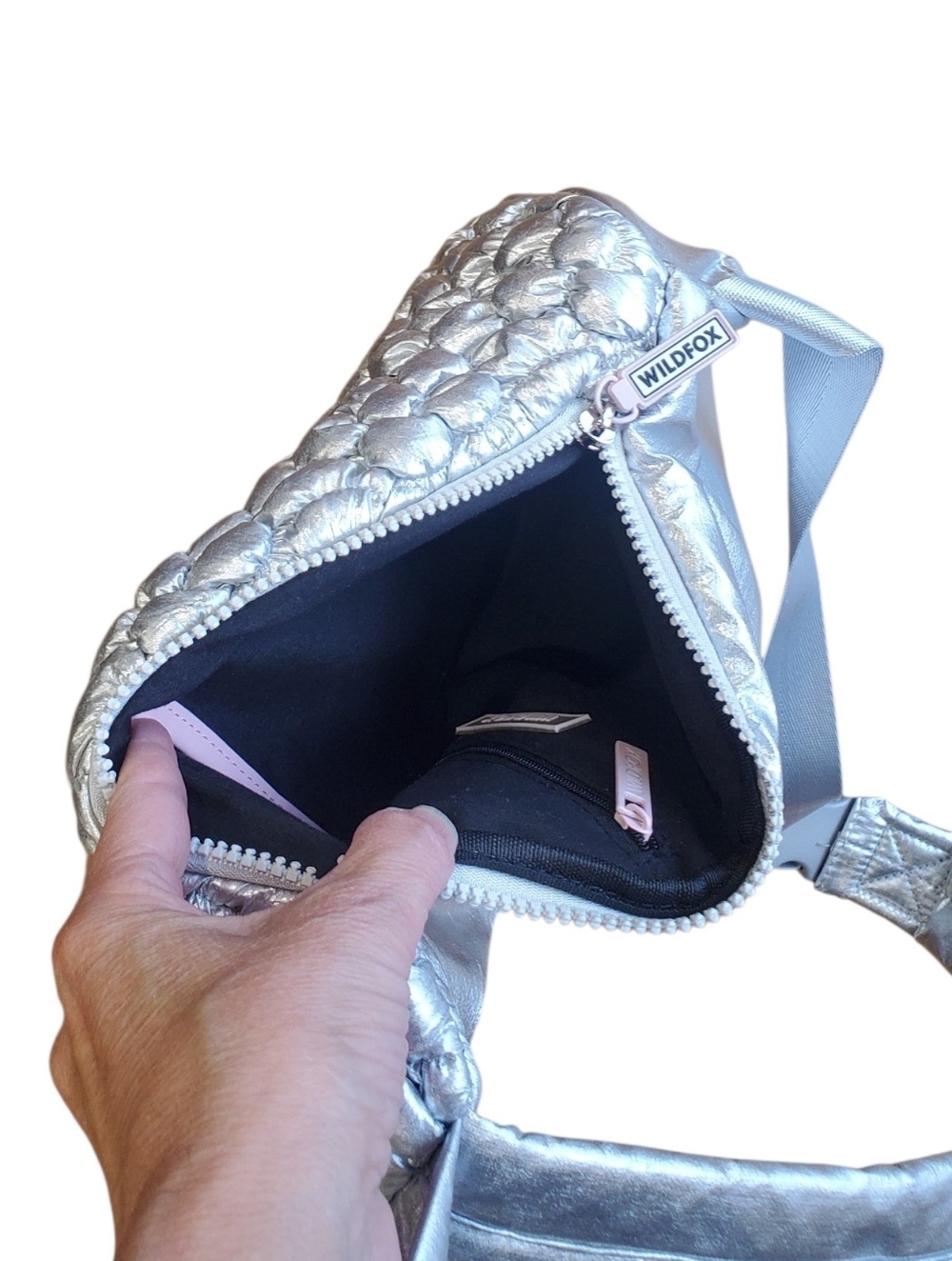 RARE Wildfox Cloud Quilted Metallic Silver Crossbody Sling Bag NEW - Picture 7 of 12
